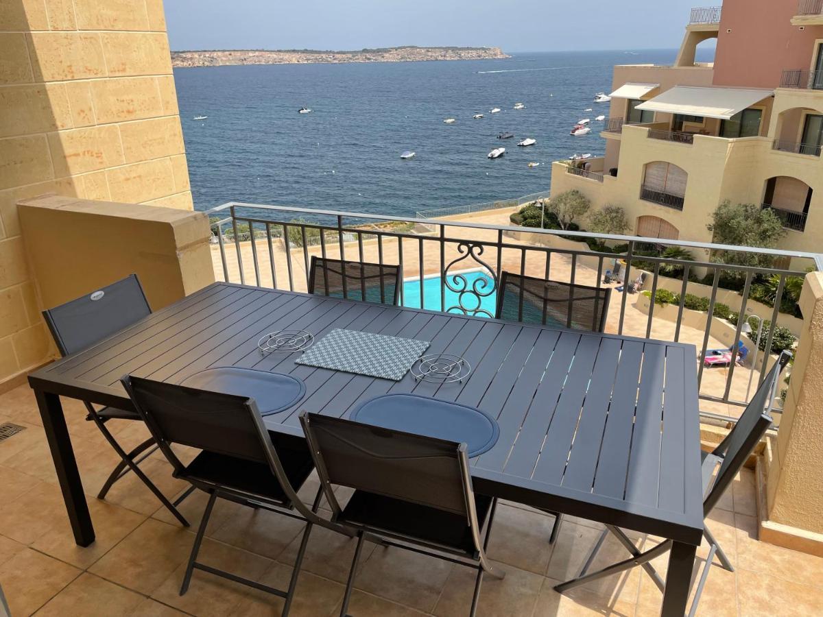 Spacious Luxurious Apartment With Seaview เมลลิฮา ภายนอก รูปภาพ