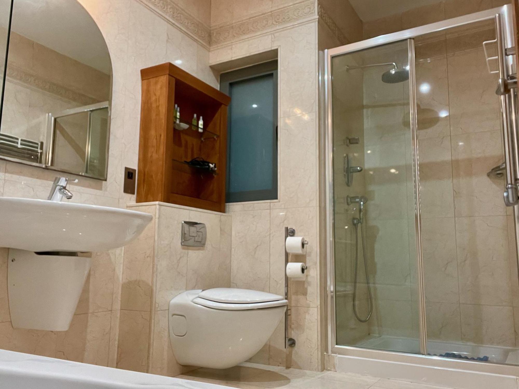 Spacious Luxurious Apartment With Seaview เมลลิฮา ภายนอก รูปภาพ