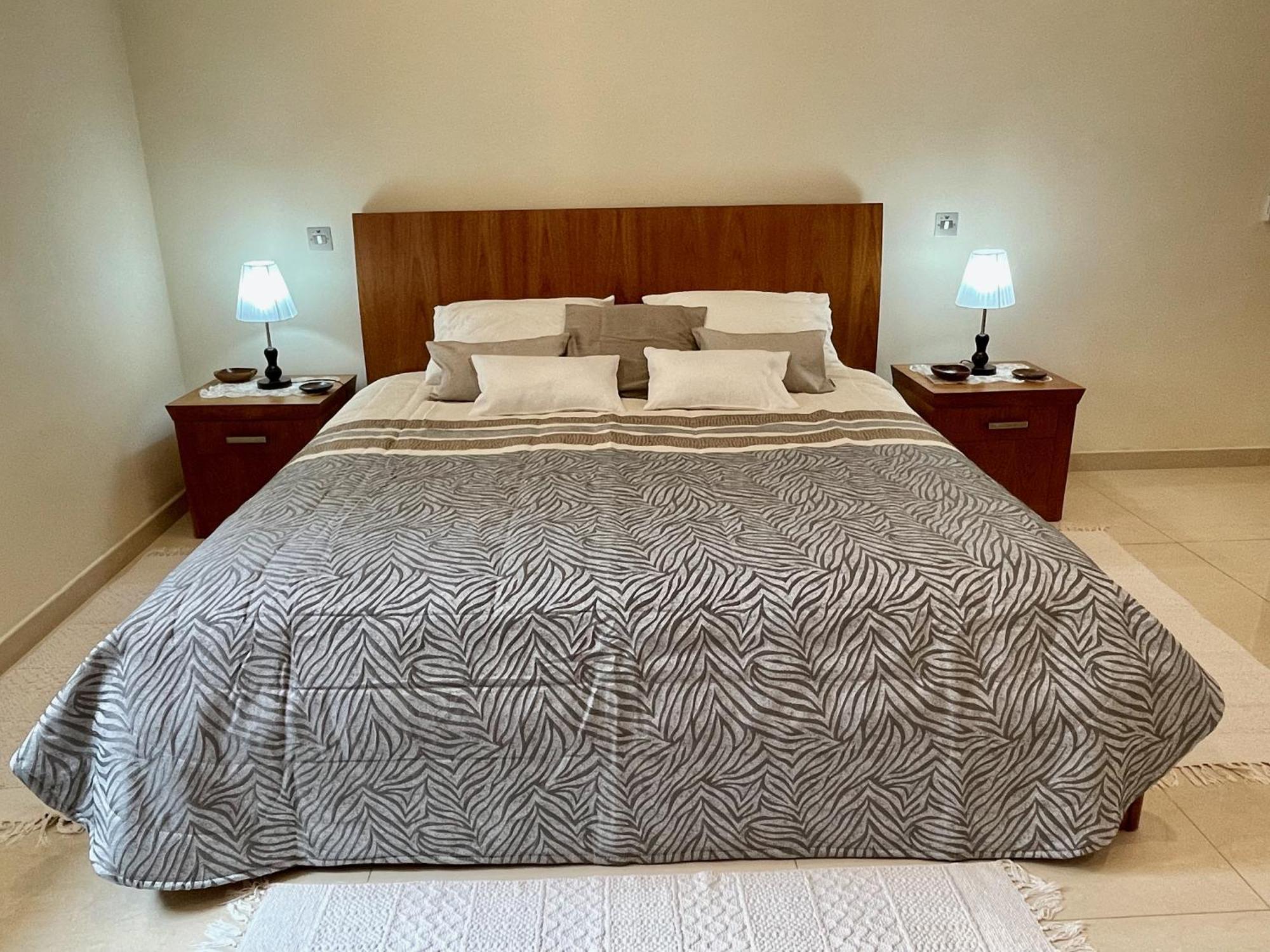 Spacious Luxurious Apartment With Seaview เมลลิฮา ภายนอก รูปภาพ