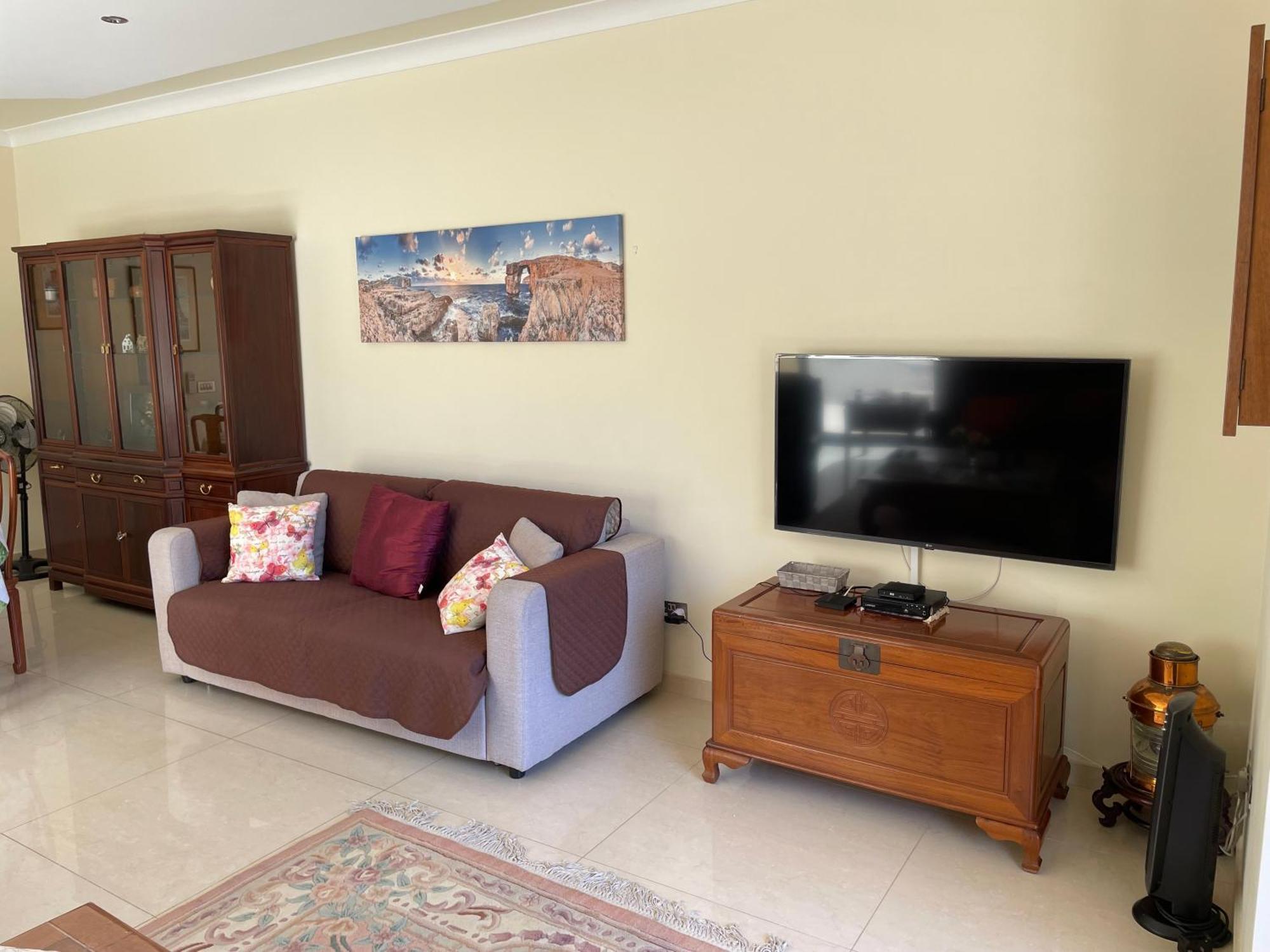 Spacious Luxurious Apartment With Seaview เมลลิฮา ห้อง รูปภาพ