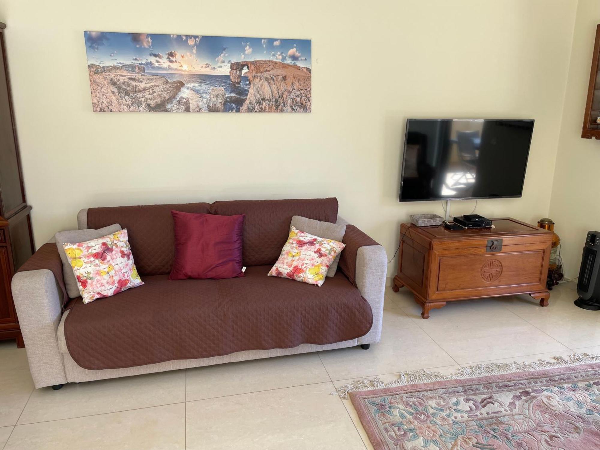 Spacious Luxurious Apartment With Seaview เมลลิฮา ห้อง รูปภาพ